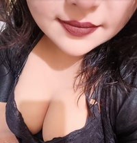 Cam queen Priya - puta in Paraguarí