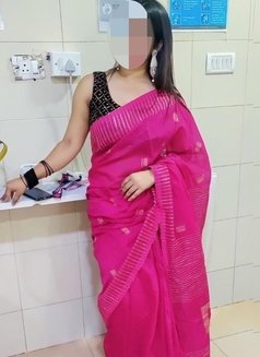 Model by profession ready to meet❣️ - escort in Mumbai Photo 2 of 3