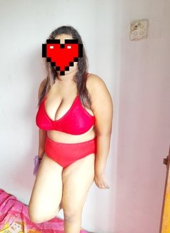 Cam Service & Full Service - escort in Colombo Photo 1 of 2