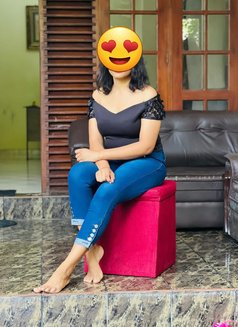 Cam Service & (Meet)full Service - escort in Colombo Photo 1 of 2
