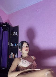 Sexy siya - Transsexual escort in Chennai Photo 22 of 30