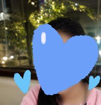 Cam session and nudes pics - escort in Hyderabad