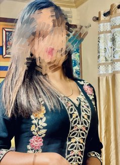 ꧁( Cam Session and Real Meet )꧂, escort - escort in Noida Photo 3 of 5