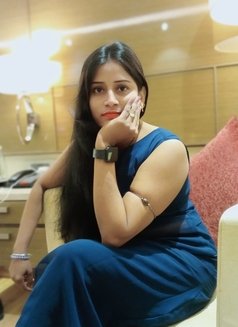 Cam Session and Real Meet – Indian Escor - escort in Mumbai Photo 1 of 5