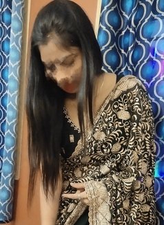 Meet me special palace & Cam - escort in Bangalore Photo 2 of 2