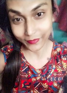 Cam session available - puta in Kolkata Photo 1 of 3