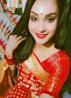 Cam session available - escort in Kolkata Photo 3 of 5