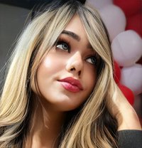 Royal Cam qn busty boobs & dick - Transsexual escort in Mumbai