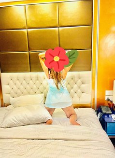 Cam Session for Wealthy Kings - puta in Colombo Photo 8 of 12