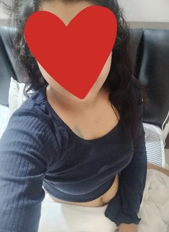 Malyali girl cam or meet - escort in Kochi Photo 2 of 4