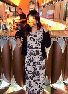 I'm aliya for Private Meet & Cam - puta in Mumbai Photo 5 of 5