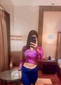 Myself genuine { cam show & meet up} - puta in Hyderabad Photo 2 of 4