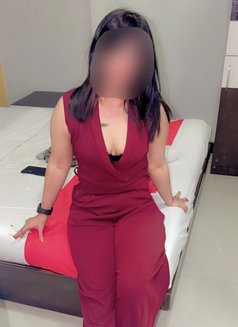 Cam Session Only - escort in Kochi Photo 1 of 4