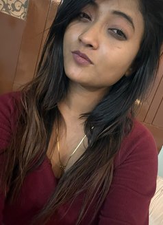 Cam Session or Real Meet - puta in Bangalore Photo 1 of 2