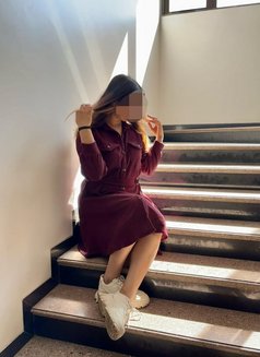 (Cam Session or Real Meet) - escort in Hyderabad Photo 1 of 4