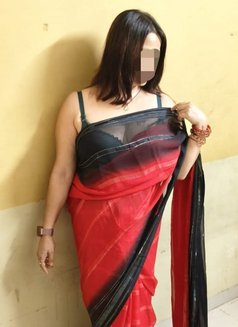 Cam Session & Real Meet - puta in Ahmedabad Photo 2 of 4