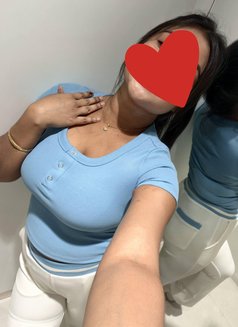 Cam Session & Real Meet - puta in Chennai Photo 3 of 6
