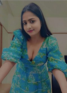❣️Cam Session & Real Meet & ❣️ - puta in Pune Photo 2 of 4