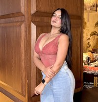 Only cam session available - escort in Kochi Photo 2 of 3