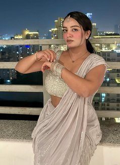 Only cam session available - escort in Kochi Photo 3 of 3