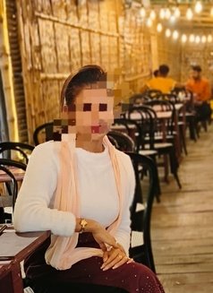 Cam Session with face & real meet - escort in Hyderabad Photo 1 of 5