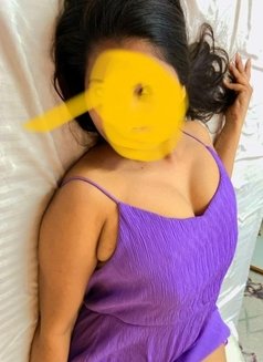 CAM SESSIONS & REAL MEET - escort in Mumbai Photo 1 of 3