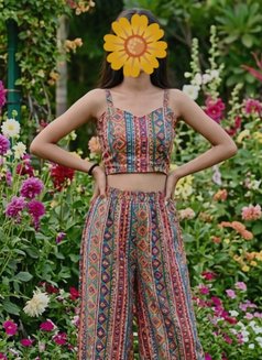 Cam, sex chat,meet 100% satisfaction - puta in Hyderabad Photo 2 of 5