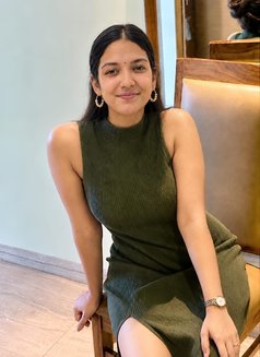 Cam, sex,chat meet, 100% satisfaction - puta in Hyderabad Photo 1 of 3