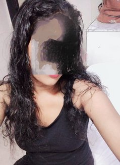 Cam Sex - puta in Candolim, Goa Photo 3 of 5