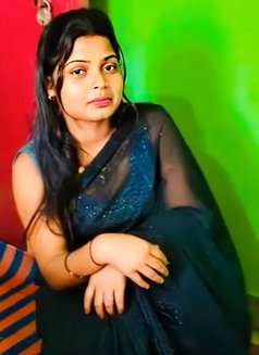 cam show and meet availble - escort in Kolkata Photo 4 of 4