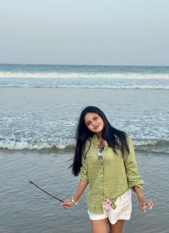 Cam Show and Real Meet - puta in Bangalore Photo 1 of 2