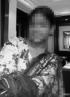 🥀🥀(cam show and real meet) 🥀🥀 - puta in Chennai Photo 2 of 2