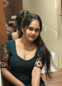 Cam Show and Real Meeting - puta in Chennai Photo 1 of 2