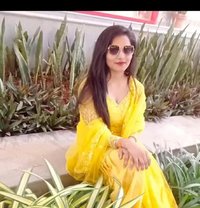 Cam show available now - escort in Hyderabad Photo 4 of 4