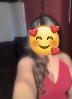 Cam Show ( Full Nude With Face ) - puta in Chennai Photo 2 of 3