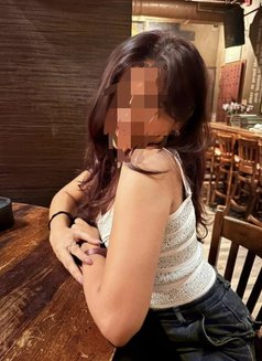Real meet and cam show - escort in Bangalore Photo 1 of 4
