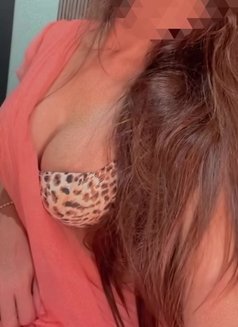 Cam Show or real meet - escort in Kolkata Photo 1 of 7