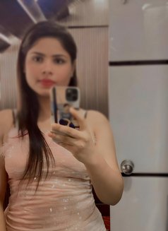 Cam Show & Meet Sona 🤍 2 - puta in Hyderabad Photo 4 of 4