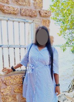 Cam Show OK & Full Service - escort in Colombo Photo 4 of 13