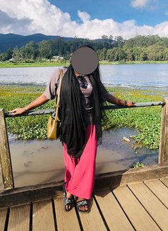 Cam Show OK & Full Service - escort in Colombo Photo 1 of 13