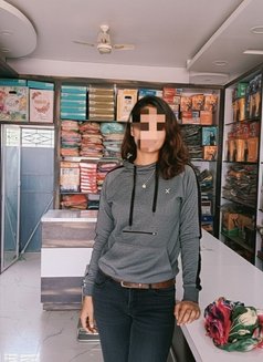 Cam show or real meet available - escort in Hyderabad Photo 1 of 1