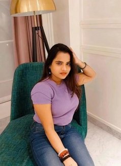 Cam show or real meet - escort in Mumbai Photo 7 of 9