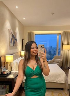 Cam Show or Real Meet - puta in Bangalore Photo 2 of 2