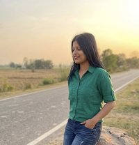 Cam show & real meet - escort in Hyderabad Photo 1 of 1