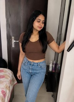 Cam Show & Real Meet - puta in Hyderabad Photo 1 of 4