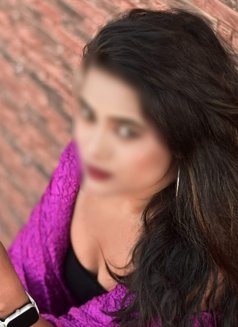 CAM and REAL SERVICE AVAILABLE - puta in Pune Photo 5 of 5