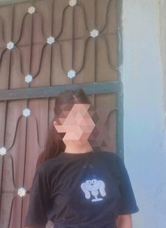 °°{ cam show & real meet }°° - puta in Hyderabad Photo 1 of 5
