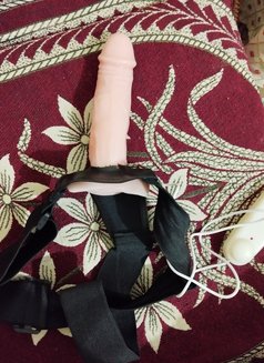 Cam Show Solo/Cpl/BDSM/Cukold/G&B Shower - puta in Pune Photo 16 of 19