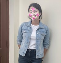 Meet & Cam show premium GFE 🫦 - puta in Bangalore Photo 3 of 6