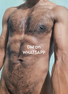 Cam Suren - Acompañantes masculino in Bangalore Photo 7 of 9